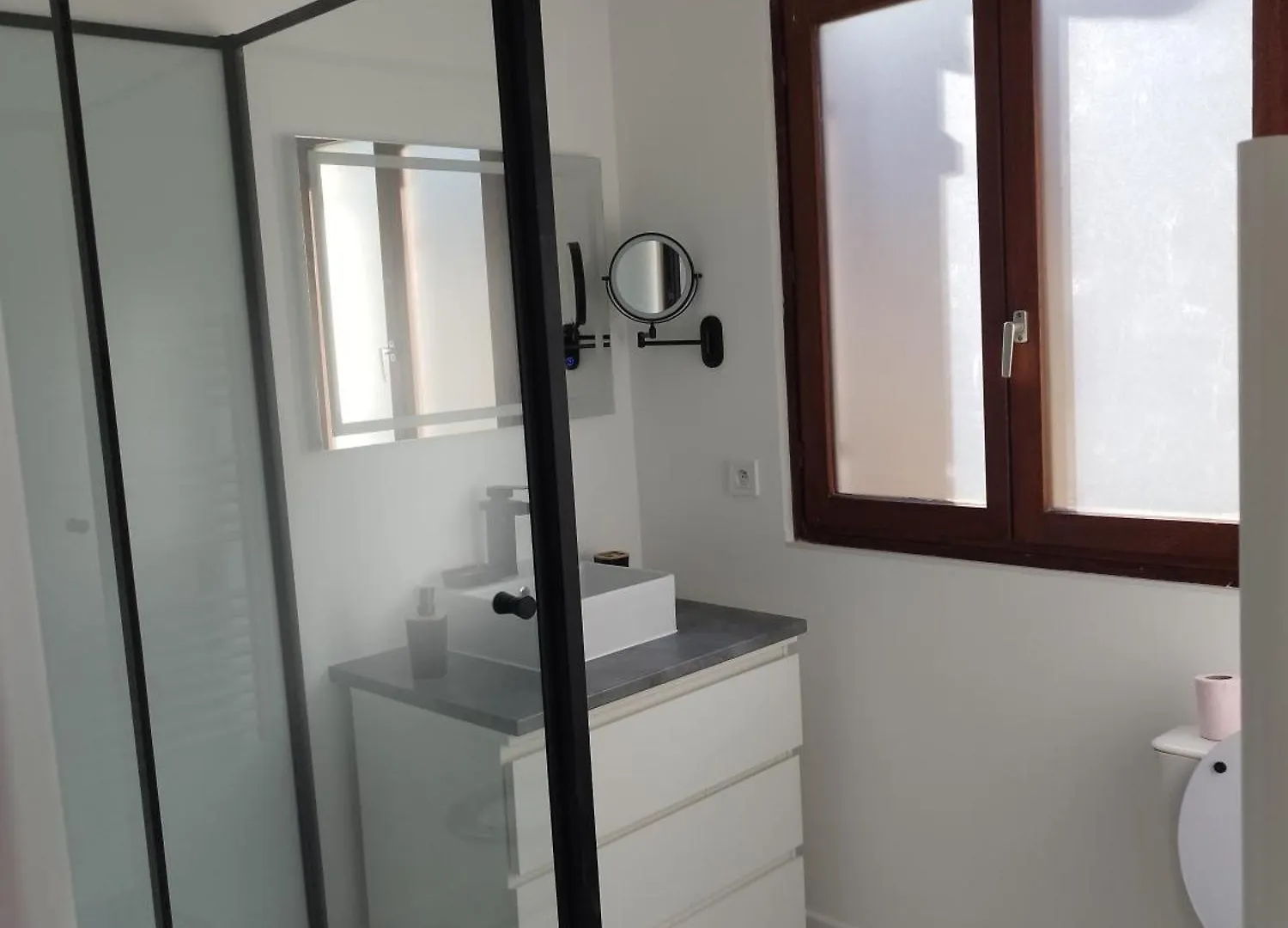 Jolie Maison, Clim, Residence Avec Piscine A 5Mn Circuit Paul Ricard لو كاستليت 0*,  فرنسا